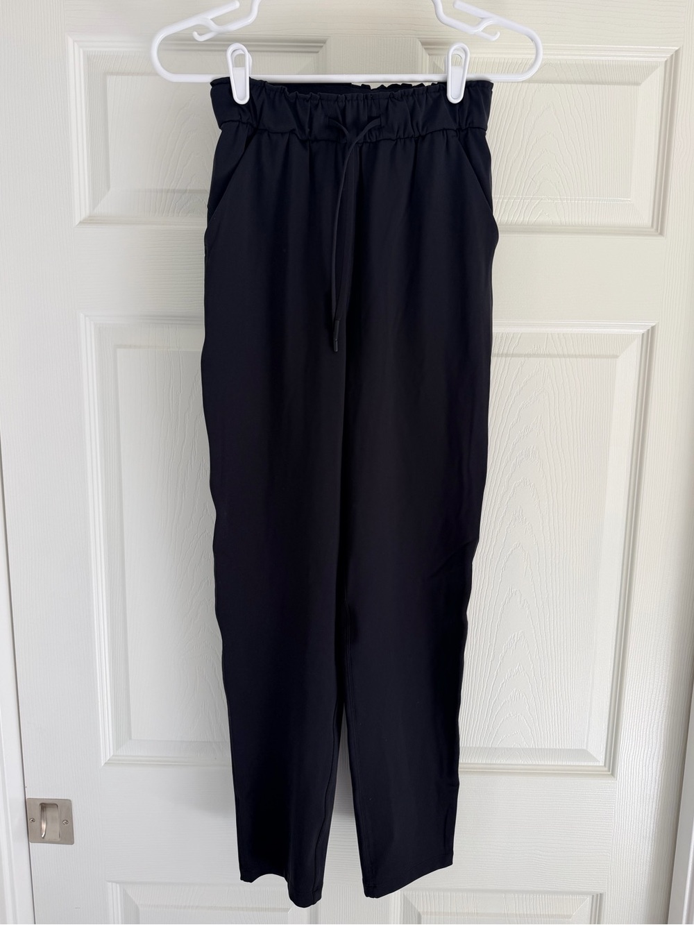 lululemon athletica Black Elastic-Waist Jogger Pants